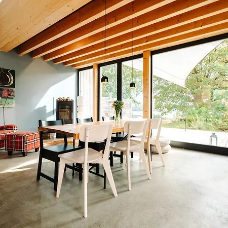 度假居 Haus Uebersee *